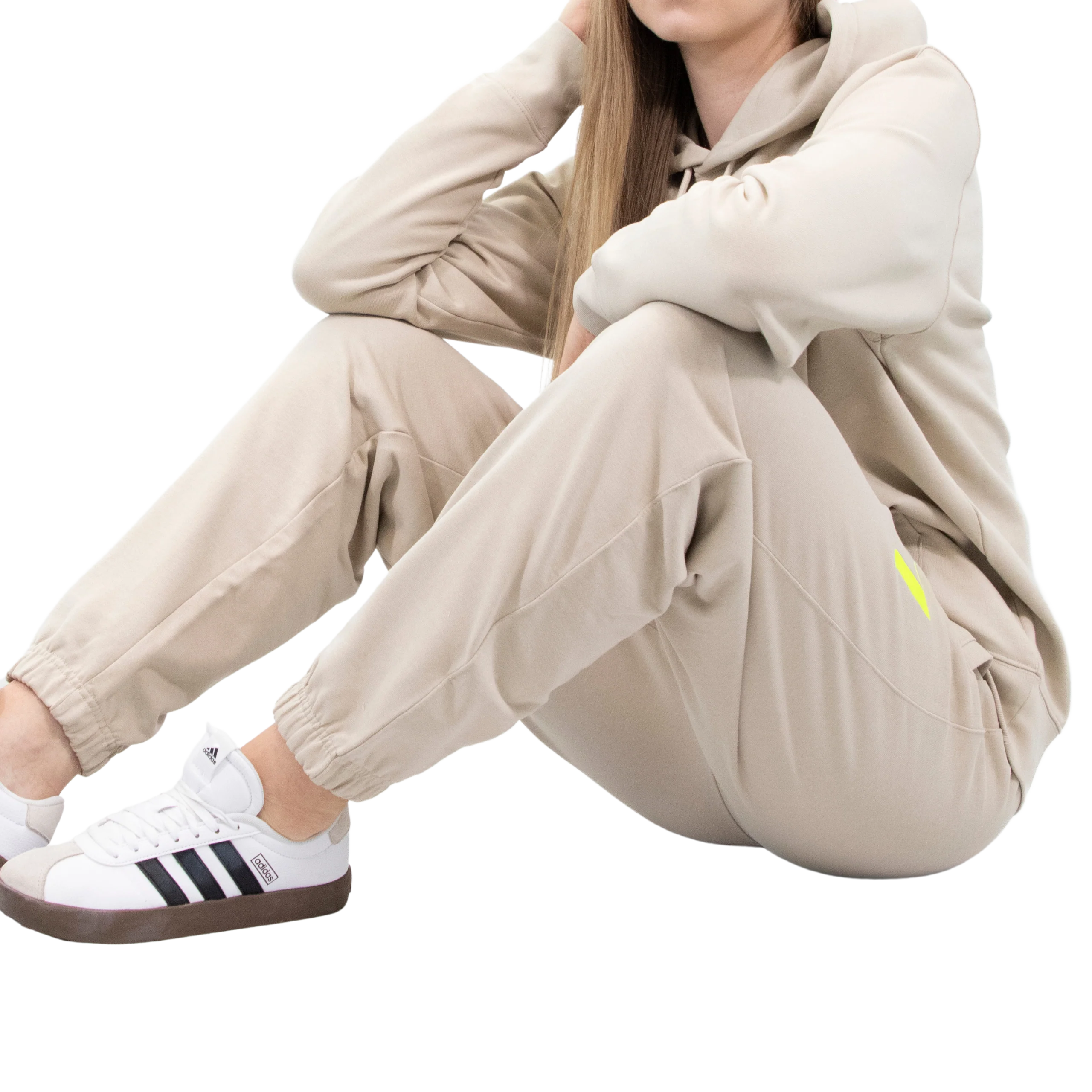 Beżowe Dresy OVERSIZE z haftem “7” Wings x Paprocki & Brzozowski UNISEX - Image 10
