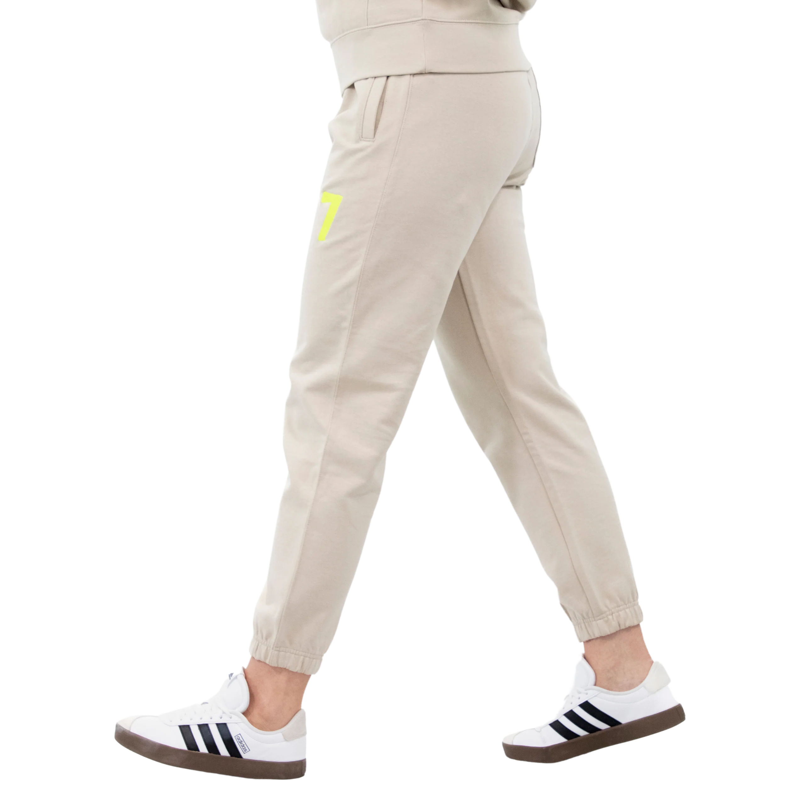 Beżowe Dresy OVERSIZE z haftem “7” Wings x Paprocki & Brzozowski UNISEX - Image 6