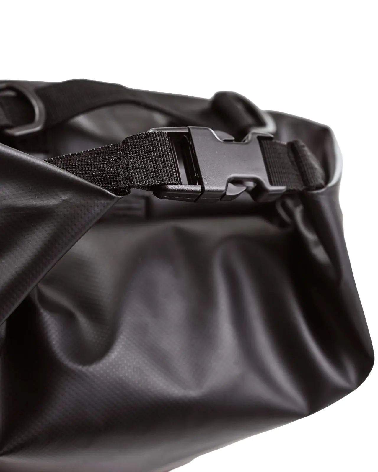 Dry Bag 22L z funkcją plecaka BLACK - Image 11