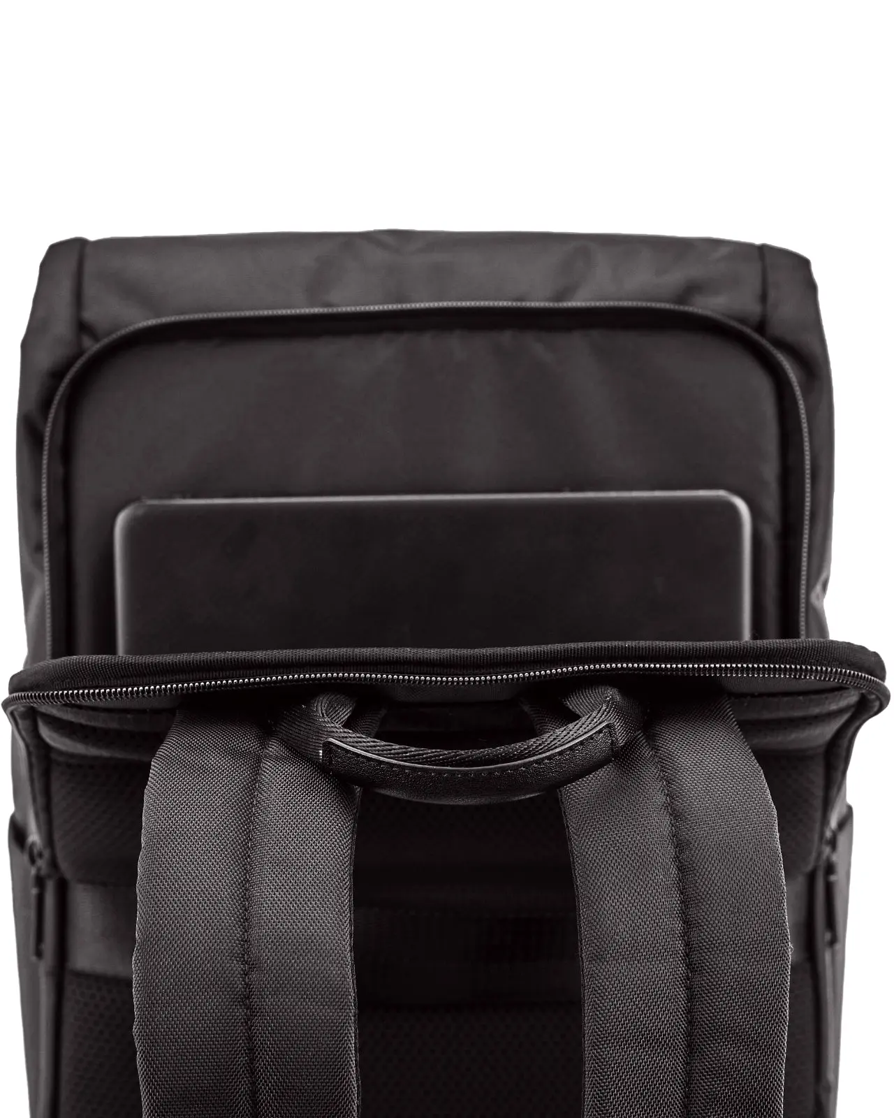 Plecak męski BRANT WINGS na laptop 17 cali podróżny 22L BLACK - Image 8
