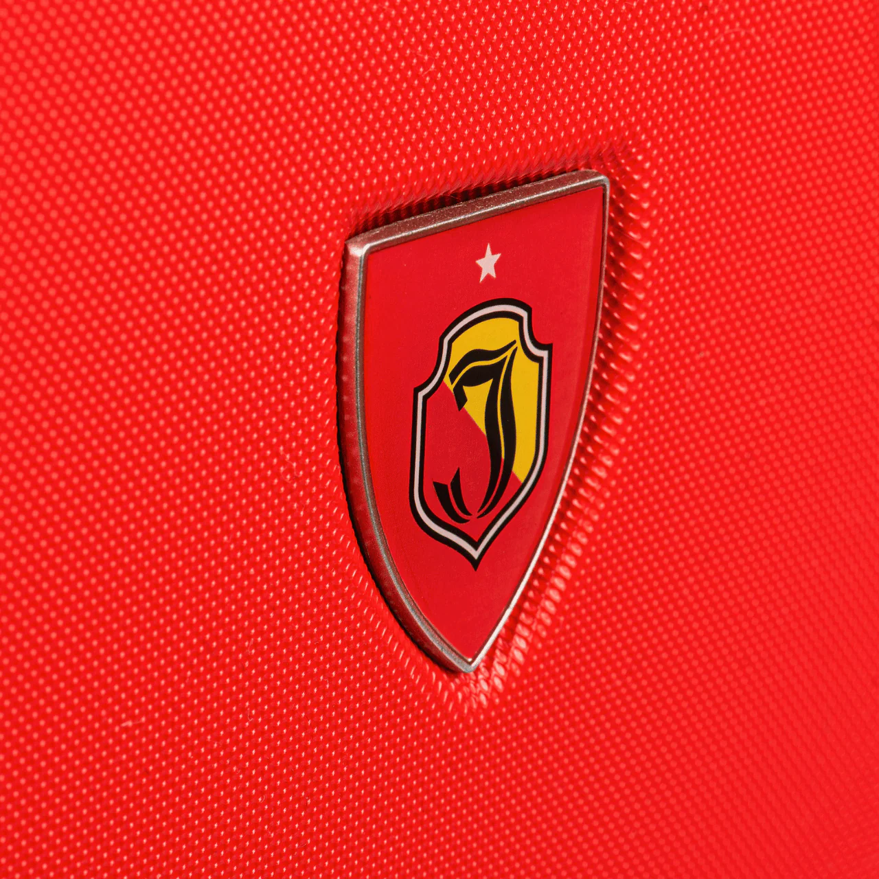 Zestaw 3 walizek Wings x Jagiellonia RED - Image 9